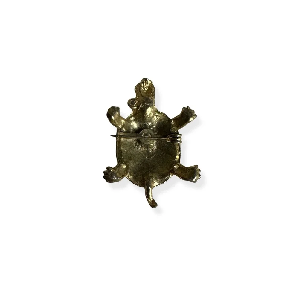Vintage Canada Gold Tone‎ & Enamel Green Turtle Brooch Pin Red Eyes Souvenir